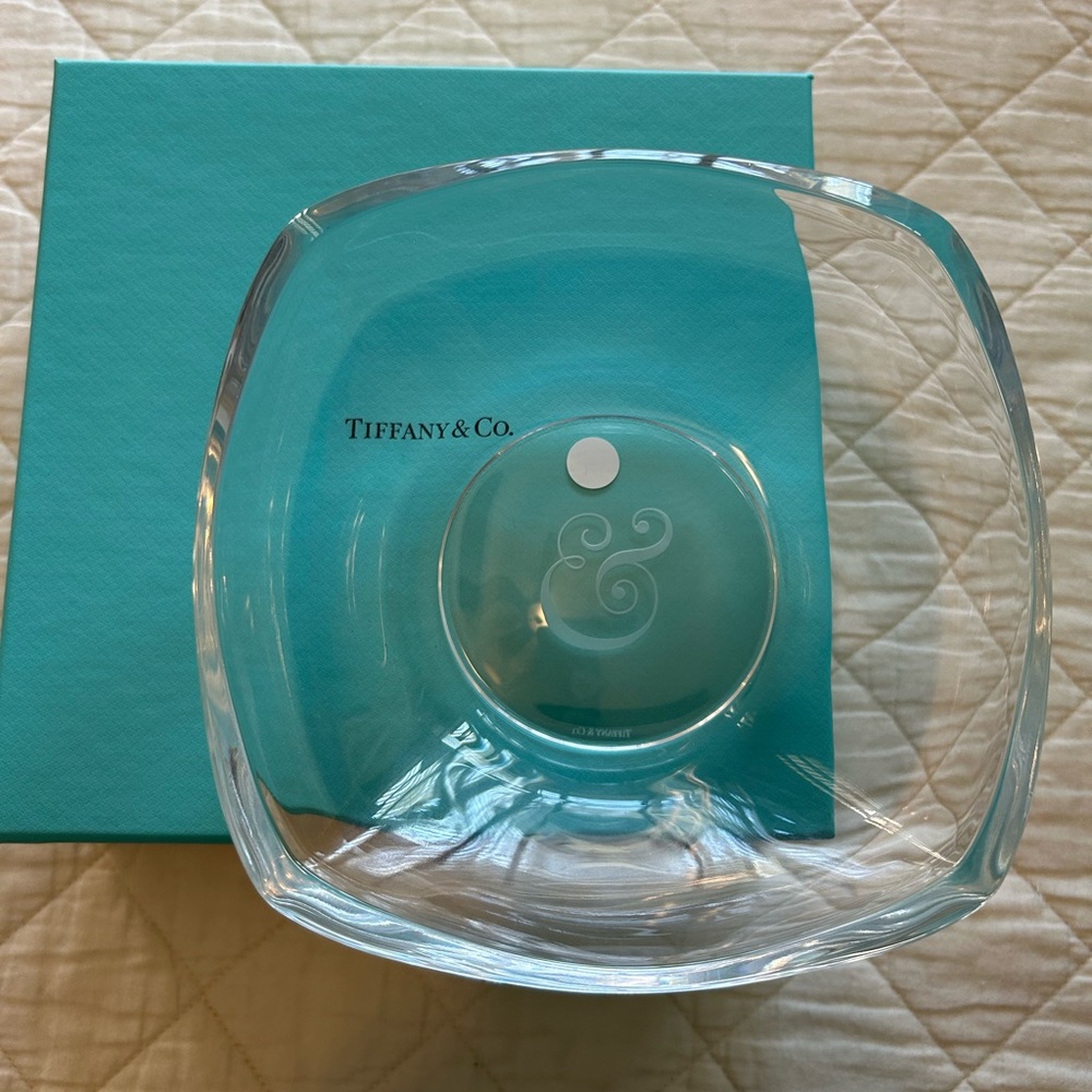 Tiffany & Co. Ampersand 6in Crystal Bowl with Iconic Blue Box